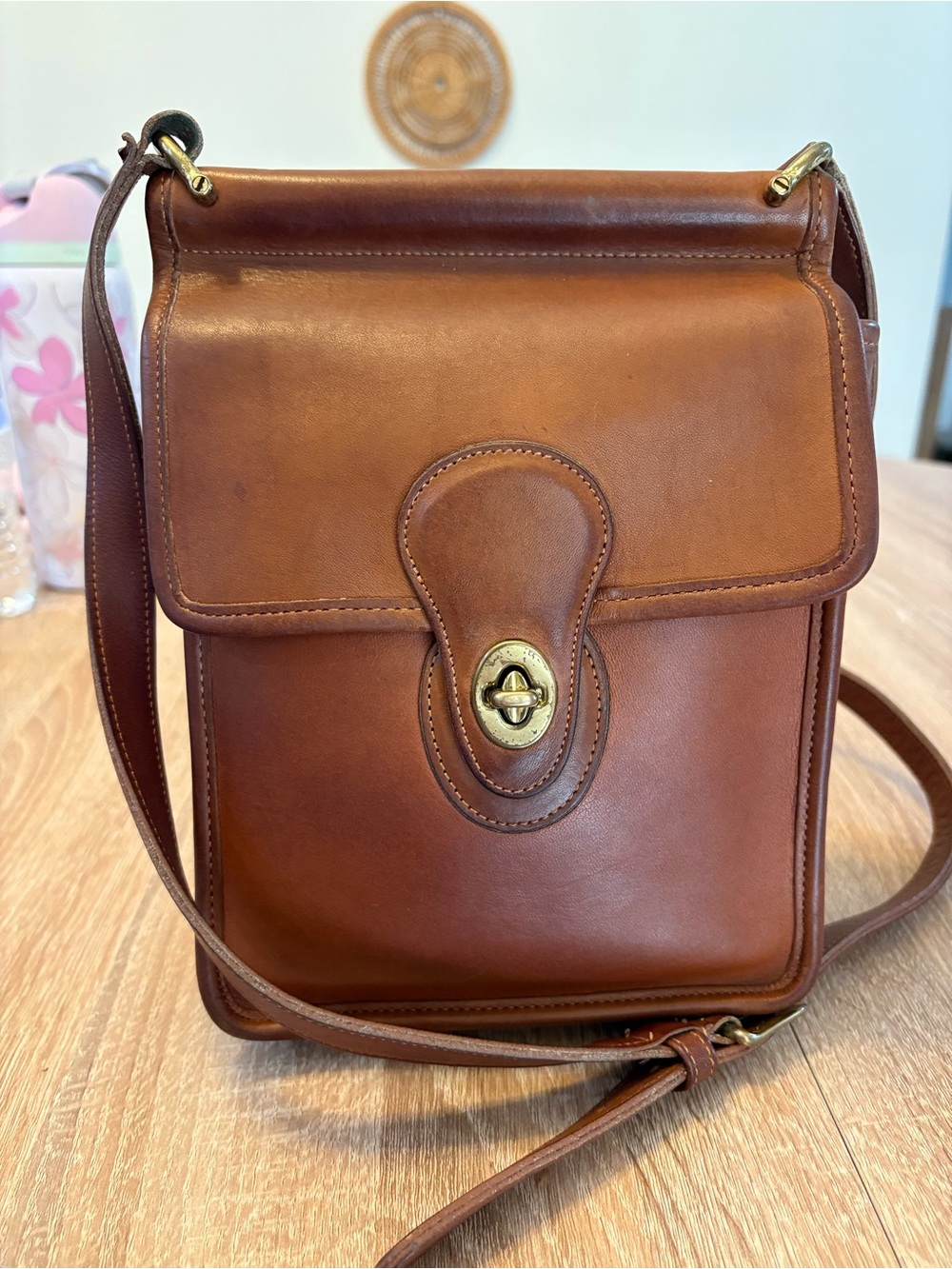 Vintage Coach Murphy Crossbody bag in British Tan leather. - Picture 7 of 11